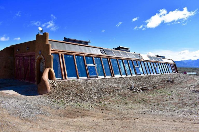 Read more about the article Retirement Home – Earthship